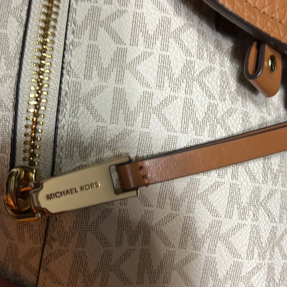 Michael Kors - Picture 5 of 6